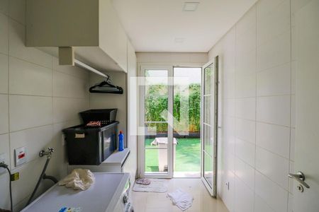 Casa de condomínio à venda com 550m², 5 quartos e 5 vagasÁrea de Serviço