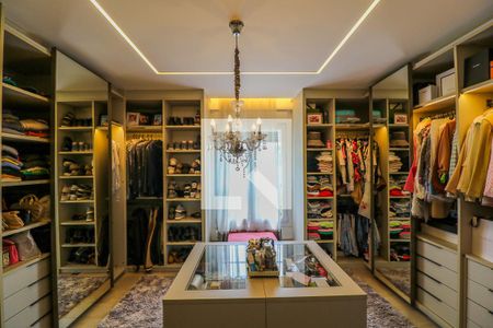 Casa de condomínio à venda com 550m², 5 quartos e 5 vagasCloset Suíte 3