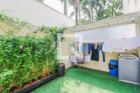 Casa de condomínio à venda com 550m², 5 quartos e 5 vagasÁrea de Serviço