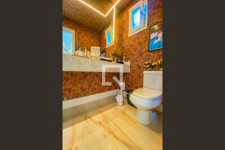 Casa de condomínio à venda com 550m², 5 quartos e 5 vagasLavabo