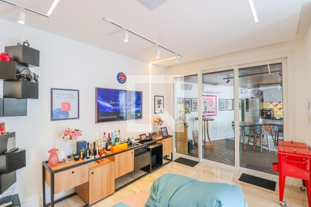 Casa de condomínio à venda com 550m², 5 quartos e 5 vagasSala de TV