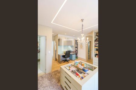 Casa de condomínio à venda com 550m², 5 quartos e 5 vagasCloset Suíte 3