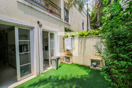 Casa de condomínio à venda com 550m², 5 quartos e 5 vagasÁrea de Serviço