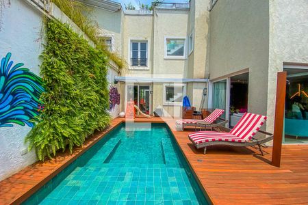 Casa de condomínio à venda com 550m², 5 quartos e 5 vagasPiscina