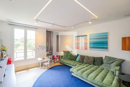 Casa de condomínio à venda com 550m², 5 quartos e 5 vagasSala de TV