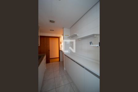 Apartamento para alugar com 145m², 2 quartos e 2 vagasCozinha