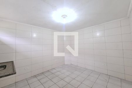 Cozinha de casa para alugar com 1 quarto, 60m² em São Lucas, São Paulo