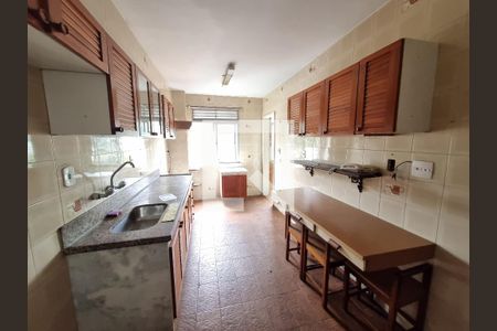 Apartamento para alugar com 245m², 4 quartos e 2 vagasCozinha