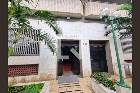 Apartamento para alugar com 245m², 4 quartos e 2 vagasFachada e portaria