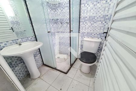 Banheiro de casa para alugar com 1 quarto, 50m² em São Lucas, São Paulo