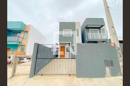 Fachada de casa para alugar com 3 quartos, 90m² em São João do Rio Vermelho, Florianópolis