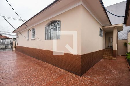 Casa à venda com 348m², 2 quartos e 6 vagasQuintal