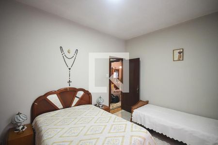 Casa à venda com 348m², 2 quartos e 6 vagasQuarto 2