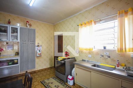 Casa à venda com 348m², 2 quartos e 6 vagasCozinha