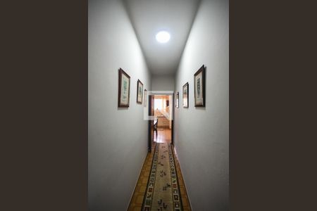 Casa à venda com 348m², 2 quartos e 6 vagasCorredor