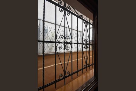 Casa à venda com 348m², 2 quartos e 6 vagasVista do Quarto 2