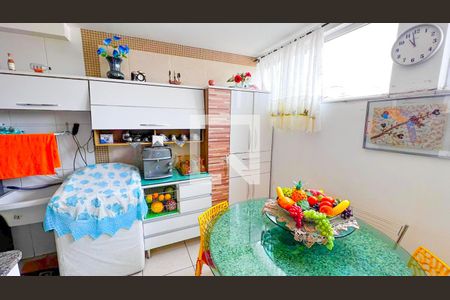 Sala de apartamento à venda com 2 quartos, 63m² em Renascença, Belo Horizonte