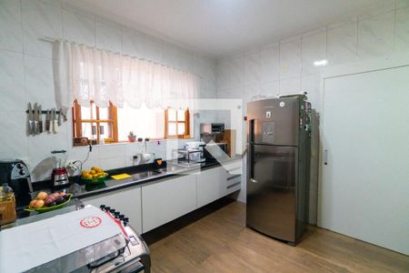 Casa à venda com 242m², 3 quartos e 4 vagas Casa à venda com 242m², 3 quartos e 4 vagasCozinha