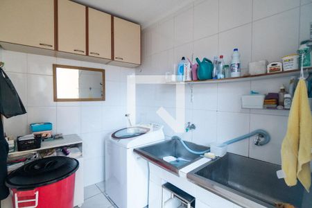 Casa à venda com 242m², 3 quartos e 4 vagas Casa à venda com 242m², 3 quartos e 4 vagasÁrea de Serviço