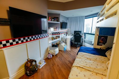 Apartamento para alugar com 241m², 3 quartos e 4 vagasSuíte 2