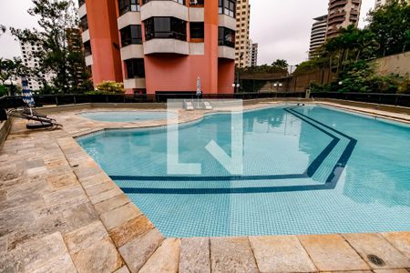 Apartamento para alugar com 241m², 3 quartos e 4 vagasÁrea comum - Piscina