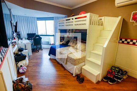 Apartamento para alugar com 241m², 3 quartos e 4 vagasSuíte 2