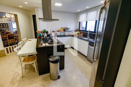Apartamento para alugar com 241m², 3 quartos e 4 vagasCozinha - Armários