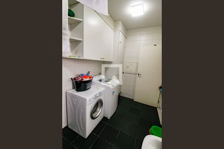 Apartamento para alugar com 241m², 3 quartos e 4 vagasÁrea de Serviço