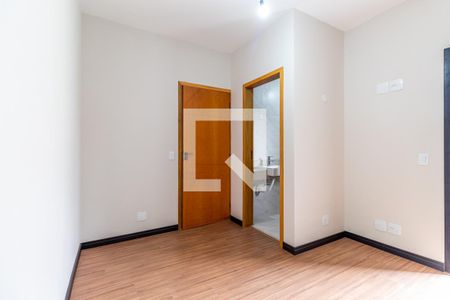 Casa à venda com 170m², 3 quartos e 3 vagas Casa à venda com 170m², 3 quartos e 3 vagasSuíte 2