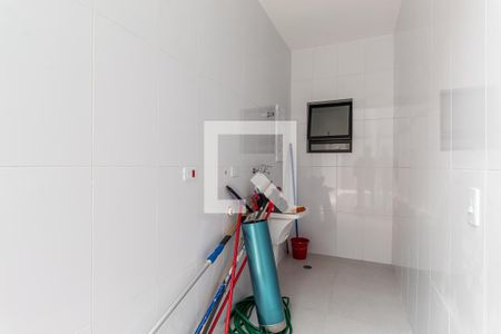 Casa à venda com 170m², 3 quartos e 3 vagas Casa à venda com 170m², 3 quartos e 3 vagasÁrea de Serviço