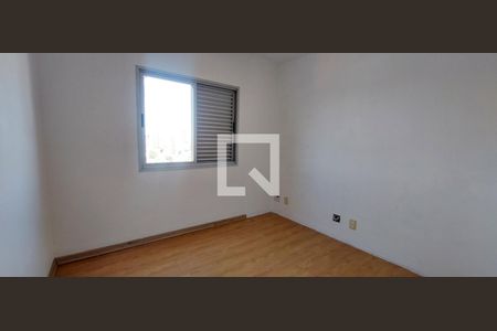 Apartamento à venda com 78m², 3 quartos e 1 vagaQuarto 2