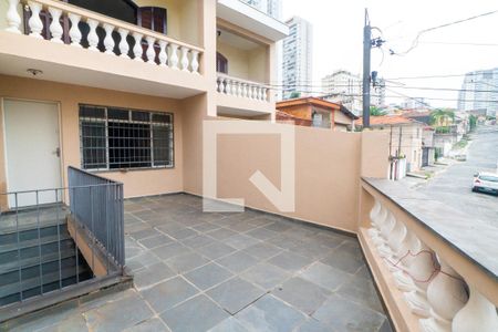 Casa para alugar com 120m², 2 quartos e 1 vaga Casa para alugar com 120m², 2 quartos e 1 vagaVaranda