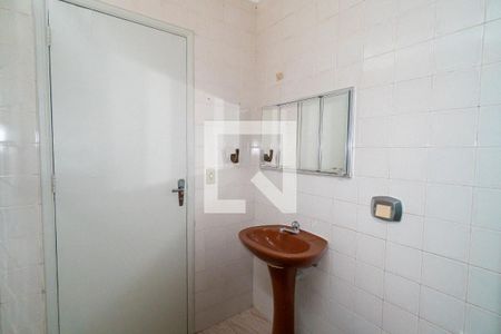 Banheiro da Suíte 1 de casa para alugar com 2 quartos, 120m² em Bosque da Saúde, São Paulo