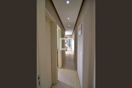 Corredor de apartamento à venda com 2 quartos, 42m² em Vila Pirajussara, São Paulo