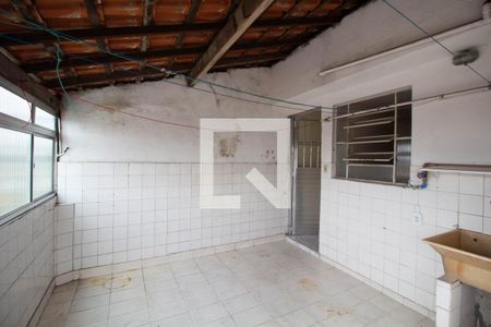 Casa à venda com 90m², 2 quartos e 1 vagaÁrea de Serviço