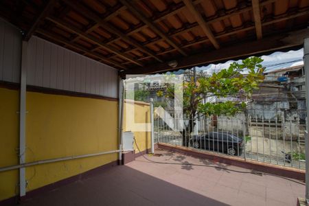 Casa à venda com 90m², 2 quartos e 1 vagavaranda