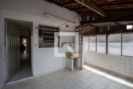 Casa à venda com 90m², 2 quartos e 1 vagaÁrea de Serviço