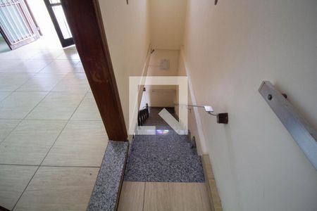 Casa à venda com 90m², 2 quartos e 1 vagaEscada