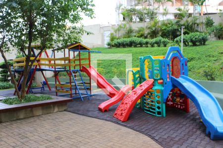 Apartamento para alugar com 65m², 3 quartos e 1 vagaÁrea comum - Playground