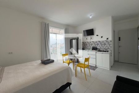 Studio de apartamento para alugar com 1 quarto, 24m² em Tingui, Curitiba