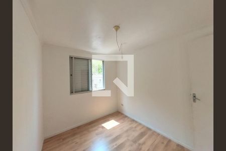 Quarto 2 de apartamento para alugar com 3 quartos, 57m² em Moinho Velho, São Paulo
