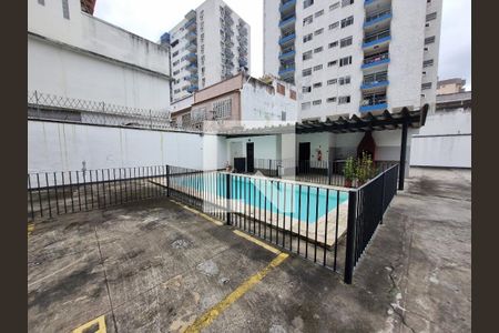 Apartamento à venda com 100m², 3 quartos e 1 vaga Apartamento à venda com 100m², 3 quartos e 1 vagaÁrea comum - Piscina