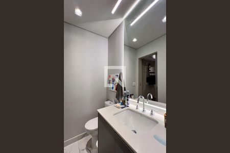 Apartamento à venda com 110m², 2 quartos e 2 vagasBanheiro da Suíte 1