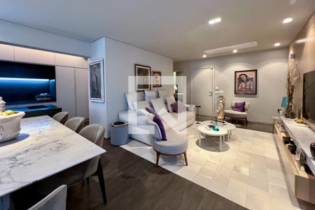 Sala de apartamento à venda com 2 quartos, 110m² em Vila Nova Conceição, São Paulo