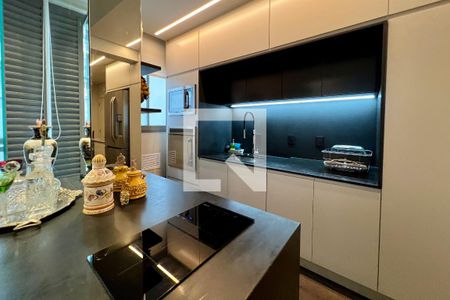 Apartamento à venda com 110m², 2 quartos e 2 vagasCozinha