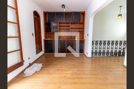 Casa à venda com 320m², 5 quartos e 3 vagasQuarto 2