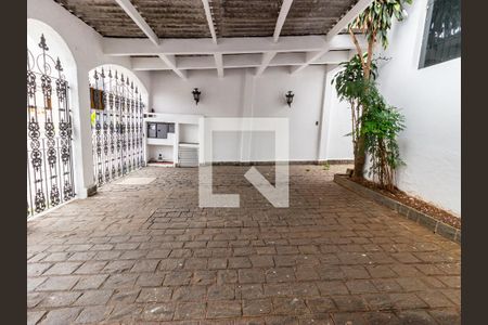 Casa à venda com 320m², 5 quartos e 3 vagasGaragem