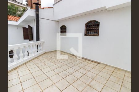 Casa à venda com 320m², 5 quartos e 3 vagasVaranda do quarto 2
