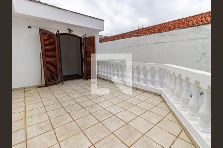 Casa à venda com 320m², 5 quartos e 3 vagasVaranda do quarto 2