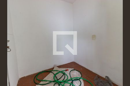 Casa à venda com 320m², 5 quartos e 3 vagasQuarto de Serviço